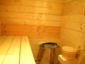 Maison cocooning avec piscine et sauna au cœur de la nature - Image 3