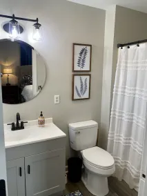 Newly Remodeled 3-Bedroom Pet Friendly Home - Image 3
