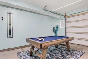 Aqua Farmhouse home - Image 4