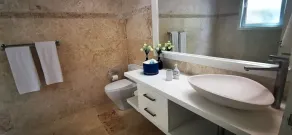 Breathtaking Beachfront Condo with Ocean Views • Free Weekly Maid Service - Image 4