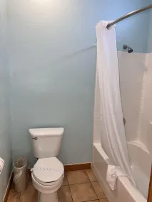 Suite 26 at D&R Pelican Bay Resort - Image 2