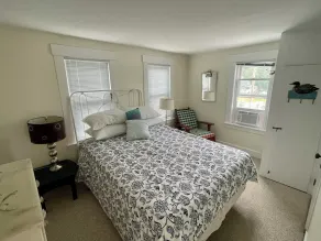 Newfound Lake Waterfront Condo - Image 4