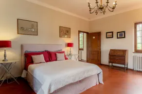 VILLA CON PISCINA PRIVATA SULLE COLLINE TOSCANE TRA LUCCA E FIRENZE - Image 3