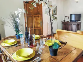 Propriété magnifiquement situé au calme et avec une grande piscine privée - Image 5