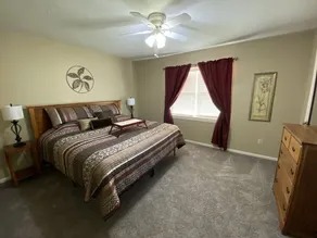 Quiet country 3 bed 3 bath with queen size sofa bed only 22 minutes from TAMU - Image 5