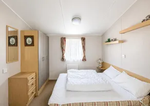 6 Berth Caravan With Decking At Suffolk Sands Holiday Park Ref 45040G - Image 5