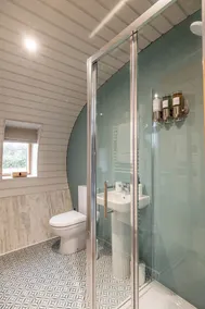 Stunning Sustainable Pod on Old Chalford Farm! - Image 5