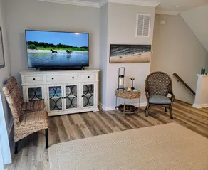 Beaufort Retreat, Top 1% with pool, pickleball, clubhouse, resort amenities - Image 3