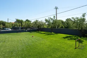 Villa Posidonia near Pula with sea view and surrounded by olive trees - Image 2