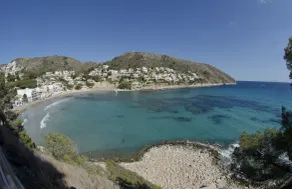 Secluded Villa with heated private pool and far-reaching sea views - Image 3