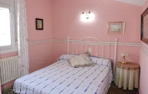 VILLA WITH PRIVATE POOL, A 7 MINUTES FROM THE BEACH AND ONLY 15 KMS OF PORT AVENTURA, - - Image 5