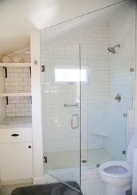 Charming modern bungalow w/ hot tub steps away from the beach - Image 4