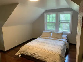 3-bedroom vacation home just 20 minutes from Six Flags St. Louis - Image 4