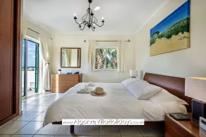 Villa med privat indhegnet pool - WIFI - Få minutters gang til stranden - Image 3