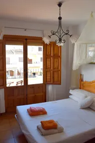 3 bedroom 2 bathroom family townhouse with communal pool Cala Blanca, Javea - Image 2