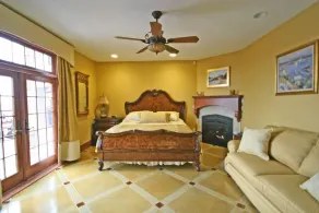 Simhall, 10BR, sover 38, 3 badtunnor, teater, takterrass - Image 3