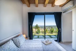 FERIENWOHNUNG MIT EINEM SCHLAFZIMMER MIT BLICK - Image 4
