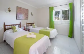 0125 Villa La Marina - Image 5