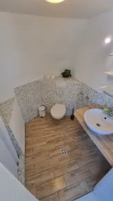 private holiday home for 8-10 people, pool, air conditioning, - Image 5
