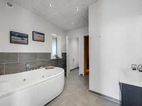 Holiday Home Marius - 400m from the sea by Interhome - Image 4