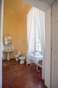 Family castle for 200 years, near Uzès and the Cévennes - Image 3