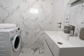 Acuarium 3 studio - Zand Properties - Image 3