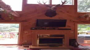 Sleeps 7-10, Hot tub, High Speed Internet, Team Parties Welcome! - Image 2