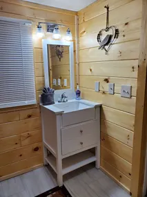 Brand New Log Cabin - Image 4