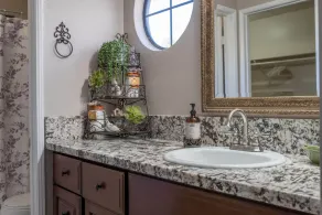 The Highlight of West Lancaster - 1-3 miles from the Fwy, Parks, and Restaurants - Image 4