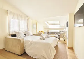 Luxury accommodation in downtown Salamanca Toro 22 - Image 4