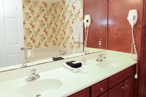 Premiere Pet Friendly 2nd Floor Unit W/ Lazy River Indoor Pools & Gulf Views - Image 3