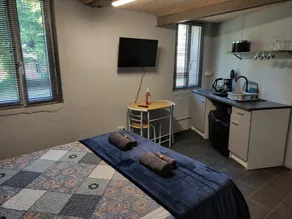 Comfortable, cosy studio apartment - Image 3