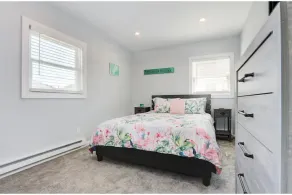 Newly Renovated Condo 2 Bd/1Bth - 1.5 Blocks to Beach - Image 4