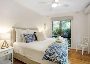 Tyntynder Garden Cottage 3 - Image 3