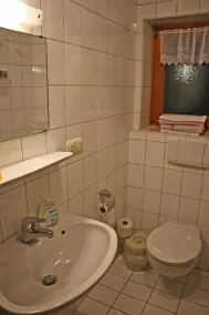 In Ortsmitte gelegenes Appartement mit kostenlosem Stellplatz - Image 3