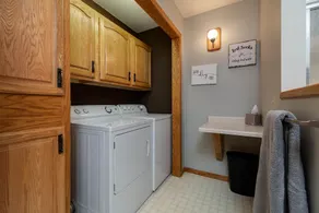 Lake Arrowhead lakefront, 4 bedroom, game room, pontoon available to rent! - Image 2