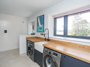 YNYS FAELOG, pet friendly, country holiday cottage in Menai Bridge - Image 2