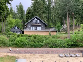 200 feet of private water frontage on Lake Pend Oreille, with incredible views! - Image 3