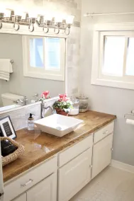 Walk to Journeyman Renovated Spacious Victorian House, Beautiful Vintage Details - Image 2