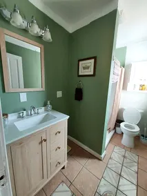 Untere 2 BR Tante Rose's Place Monroe MI - Image 4