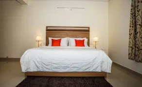 Three Bedroom Serviced Apartment With Fully Equipped Kitchen - Cloud9Homes - Image 3
