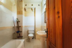 Authentic Xagħra Farmhouse with Private Pool - Image 5