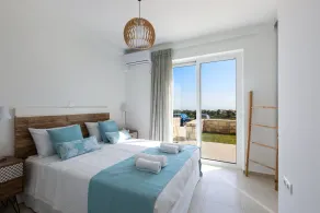 TSV 8, Modern 3 bedroom house close to the beach - Image 4