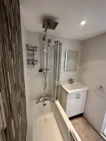 COTTAGE PROVENCAL TYPIQUE AVEC GRANDE PISCINE PARTAGÉE - Image 3