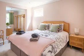 8 Town Close - Image 5