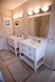 Charming family-friendly beach home - Image 4