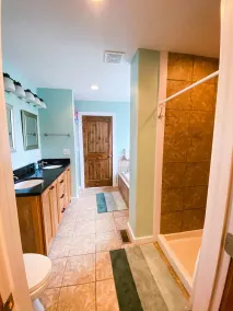 Dale Hollow Lakehouse, Hot Tub, gameroom, 2 SUPs, 4 acres, awesome views - Image 2