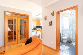 Appartamento Laranjeiras, Un delizioso appartamento nel cuore di Calheta - Image 2
