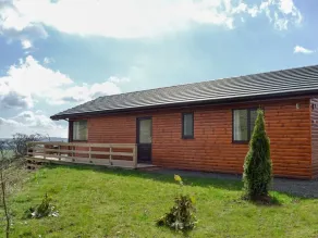 3 bedroom 2 bathroom Spey lodge with hottub and excellent views  - Image 5