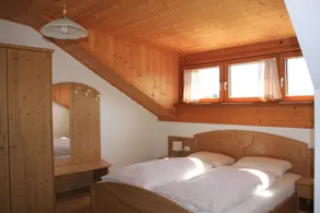 Soleado apartamento en una ubicación ideal para el lago Kaltern, pueblo histórico, vides - Image 3